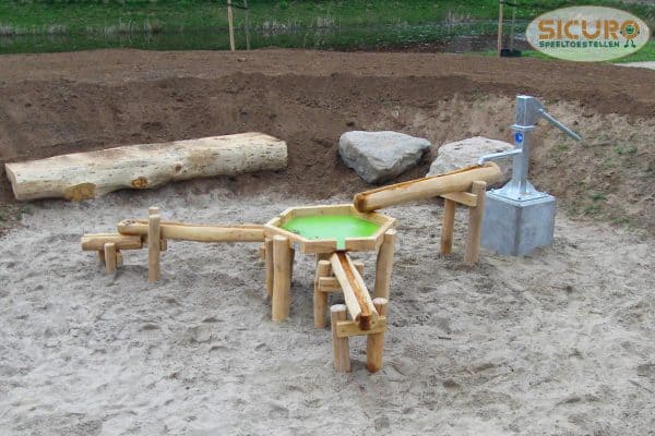 Water- en zandspeeltoestel klein