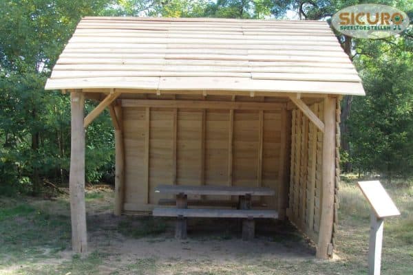 2402 Schuilhut boerenschuur robinia 01